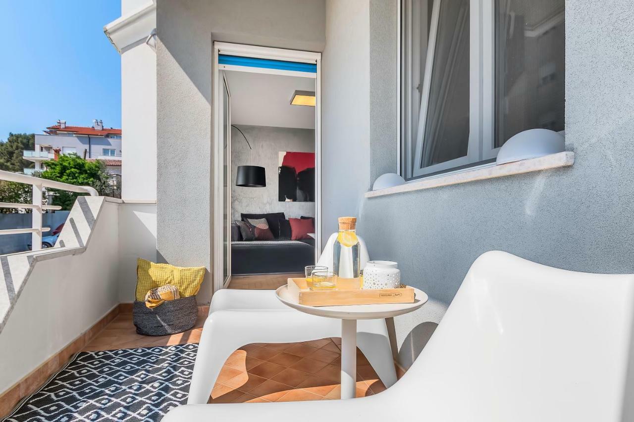 Apartment Lungomare พูลา ภายนอก รูปภาพ